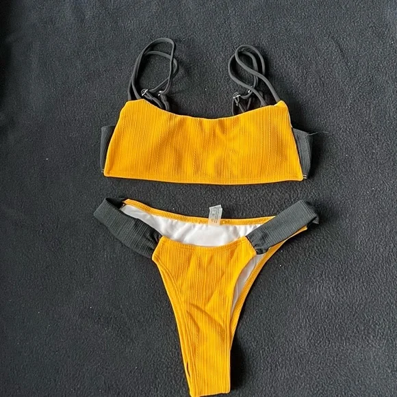 colorblock cheeky bikini set - Picture 3 of 4